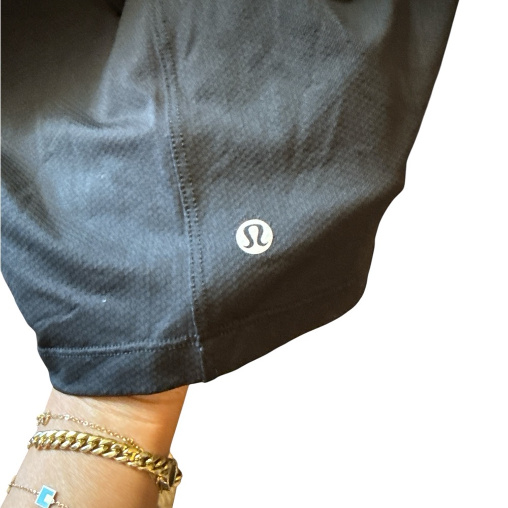 Lululemon LIMITED EDITION!! All Yours size 8 Sage Blue/ Grey Nylon T-Shirt - Picture 4 of 6